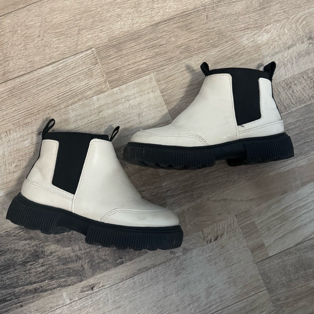 Zara Toddler Chelsea Boots Cream/Black Size 25 (3Y)